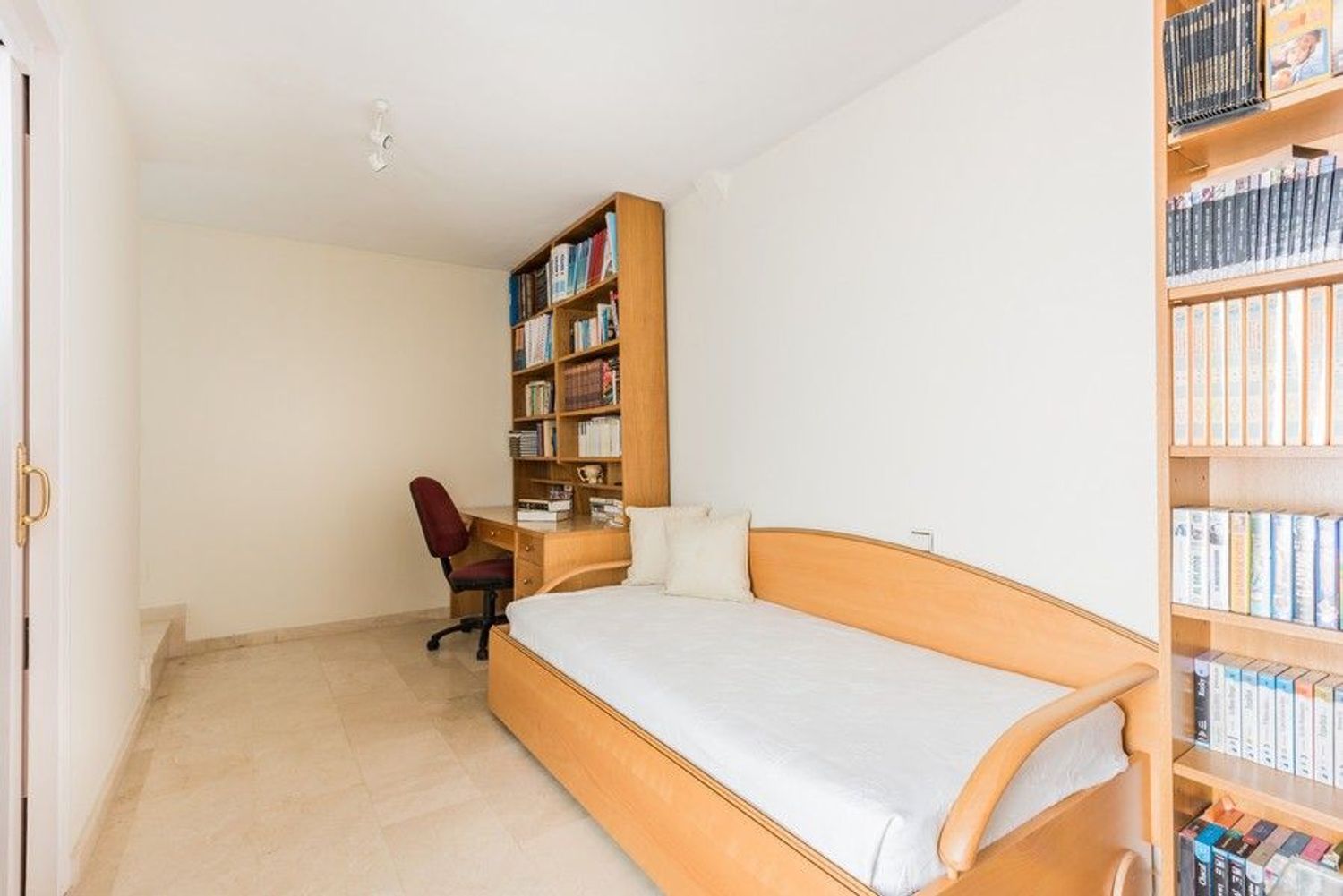 Chalet adosado en avenida Cervantes s/n sn - Foto 5