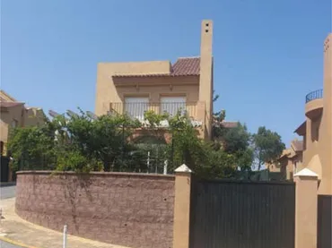 Casa adosada en Riviera del Sol - Foto 3