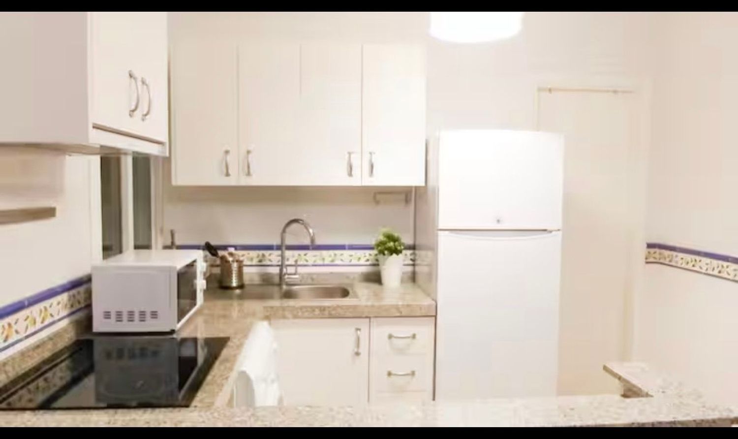 Piso en calle Teodosio, 5 - Foto 3