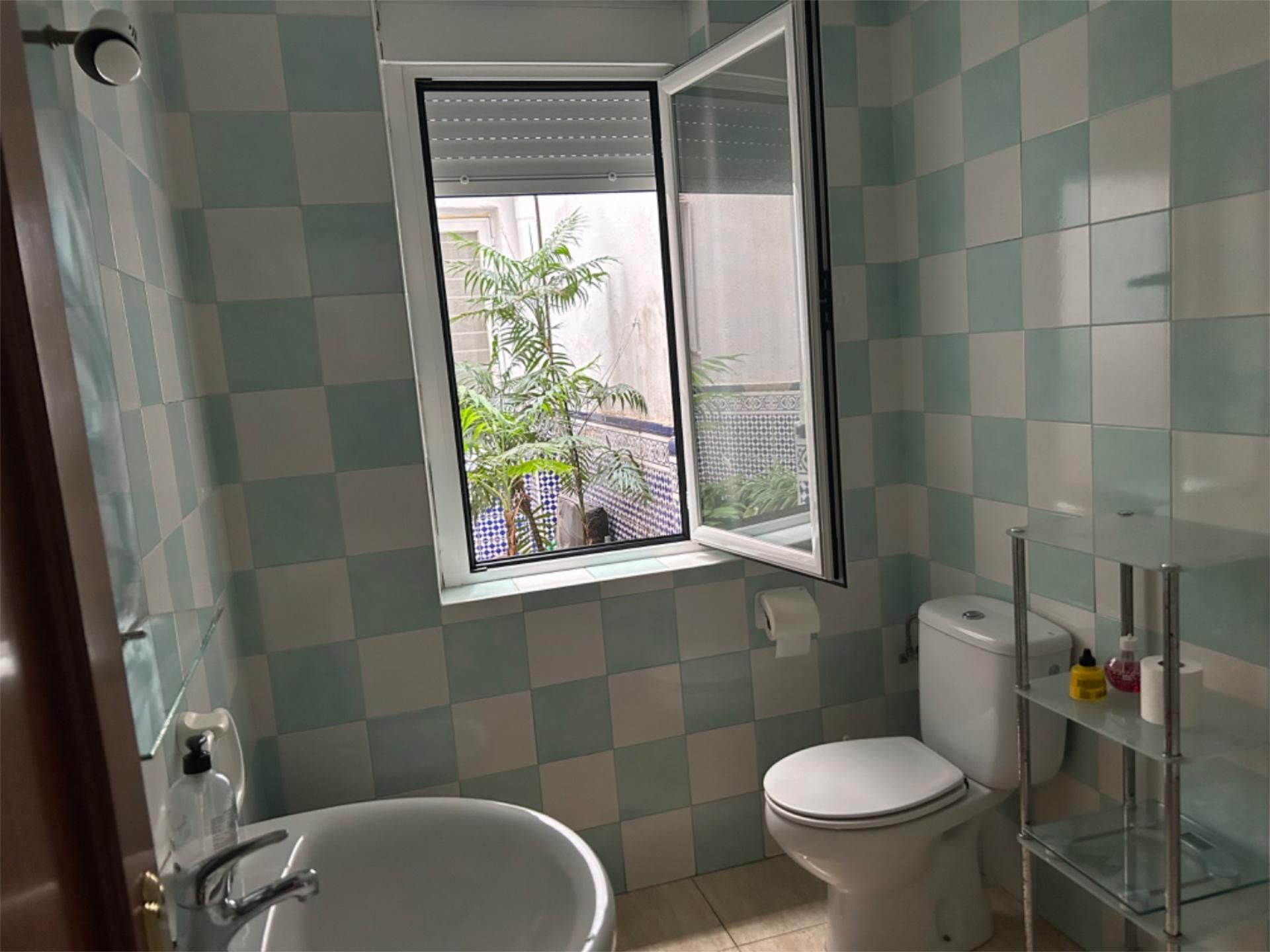 Piso en  Calle Ángel Ganivet 14 - Foto 9