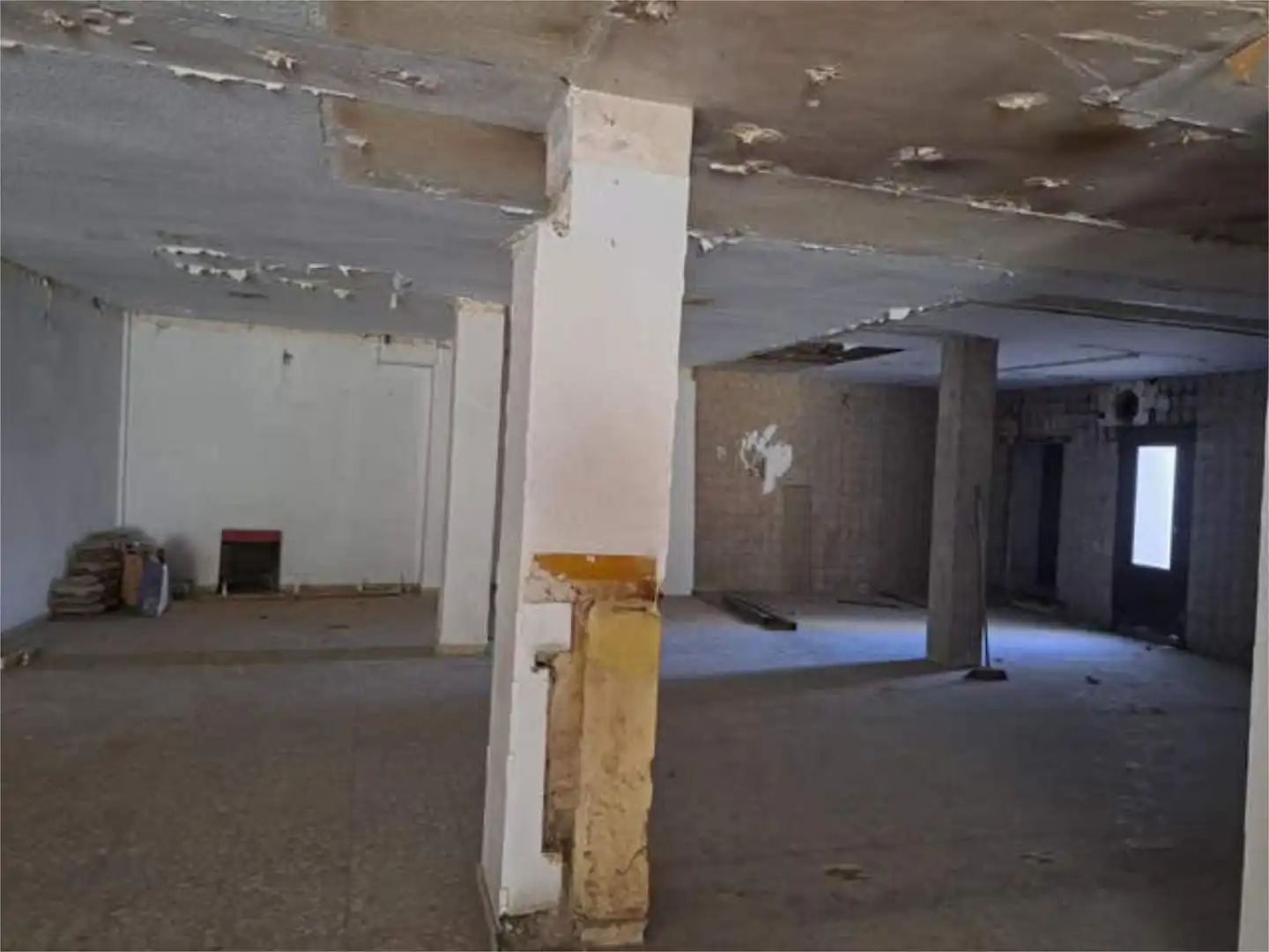 Local comercial en Cartuja - Foto 4