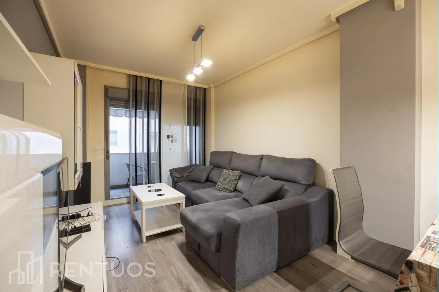 Piso en calle Fuente Cisneros - Foto 3