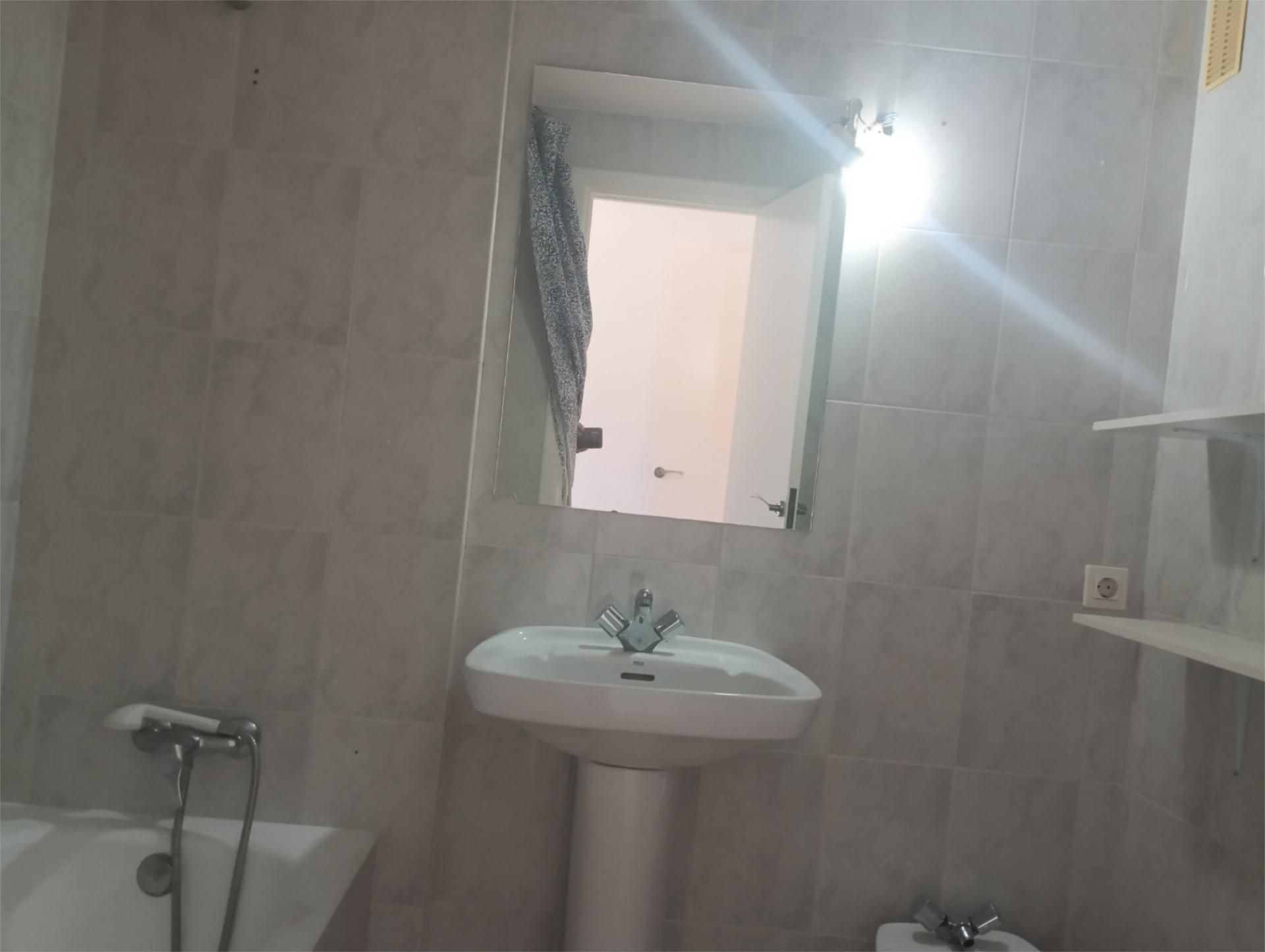 Planta baja en  Calle de la Colegiata 9 - Foto 8