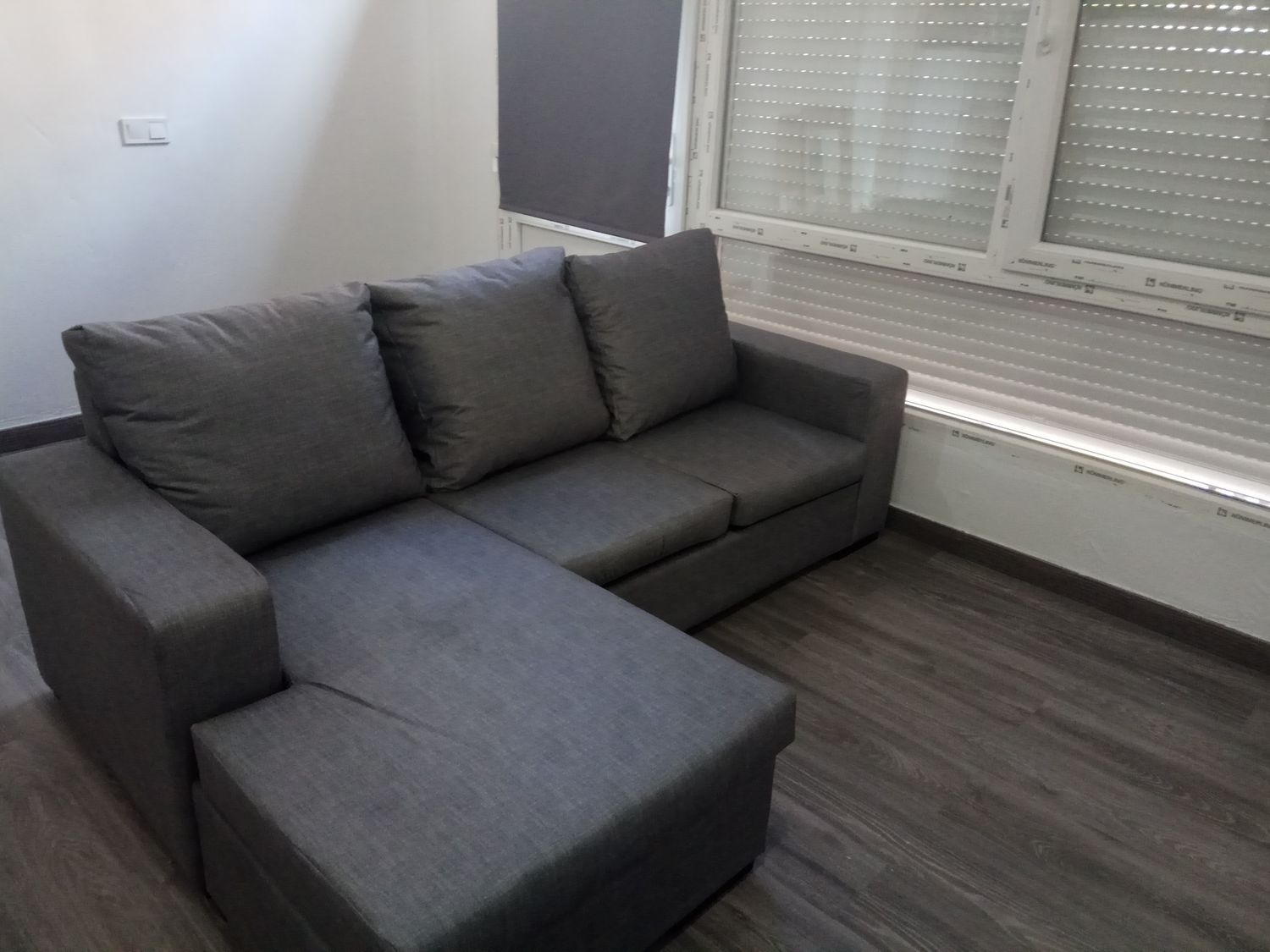 Piso en calle hermanos del moral, 16