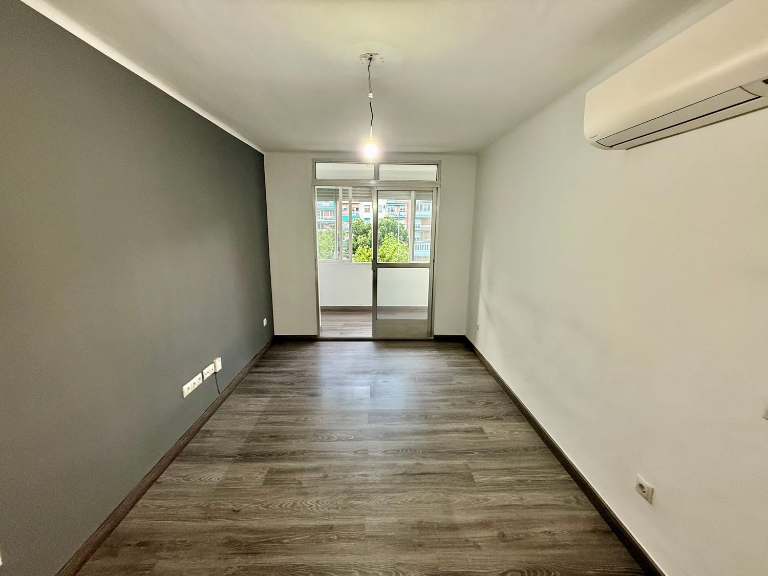 Piso en avenida del Marqués de Corbera, 8 - Foto 5