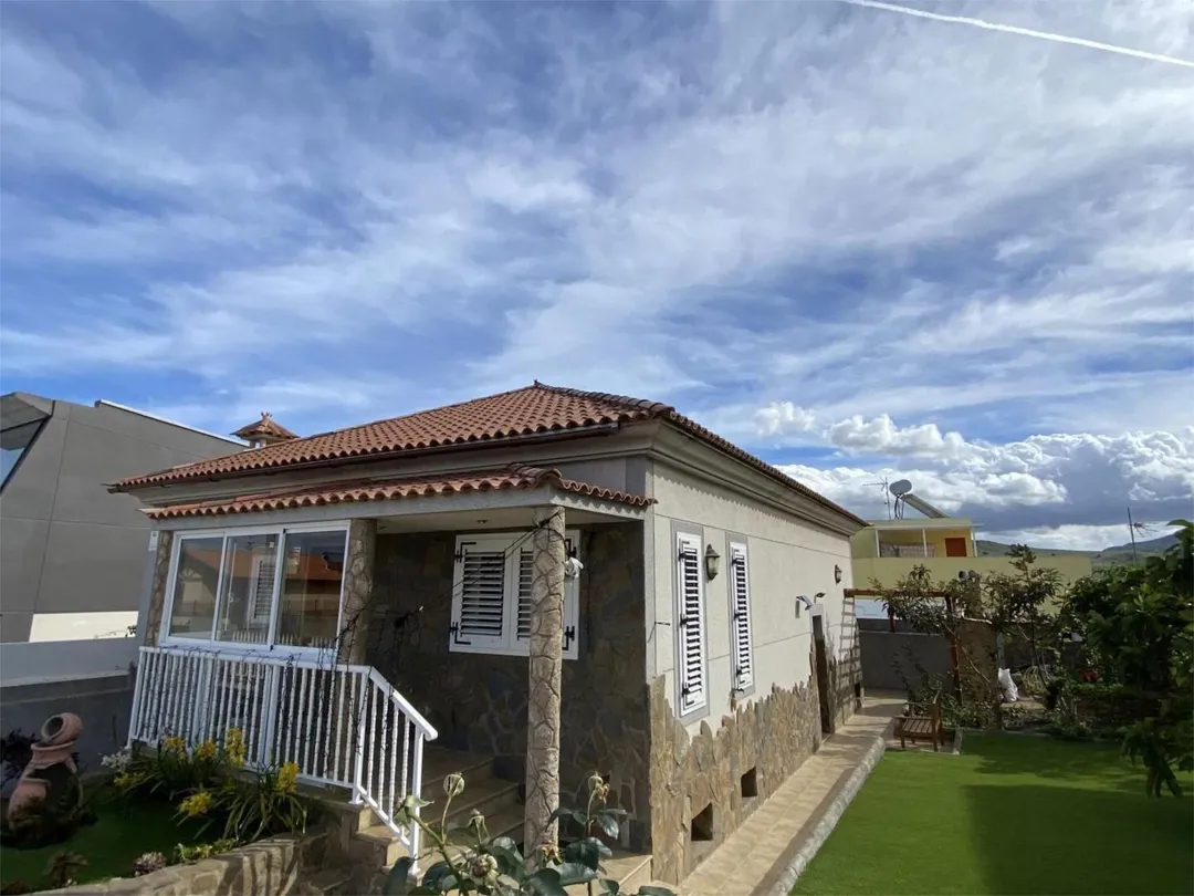 Chalet en  Avenida de la Democracia 39 - Foto 32