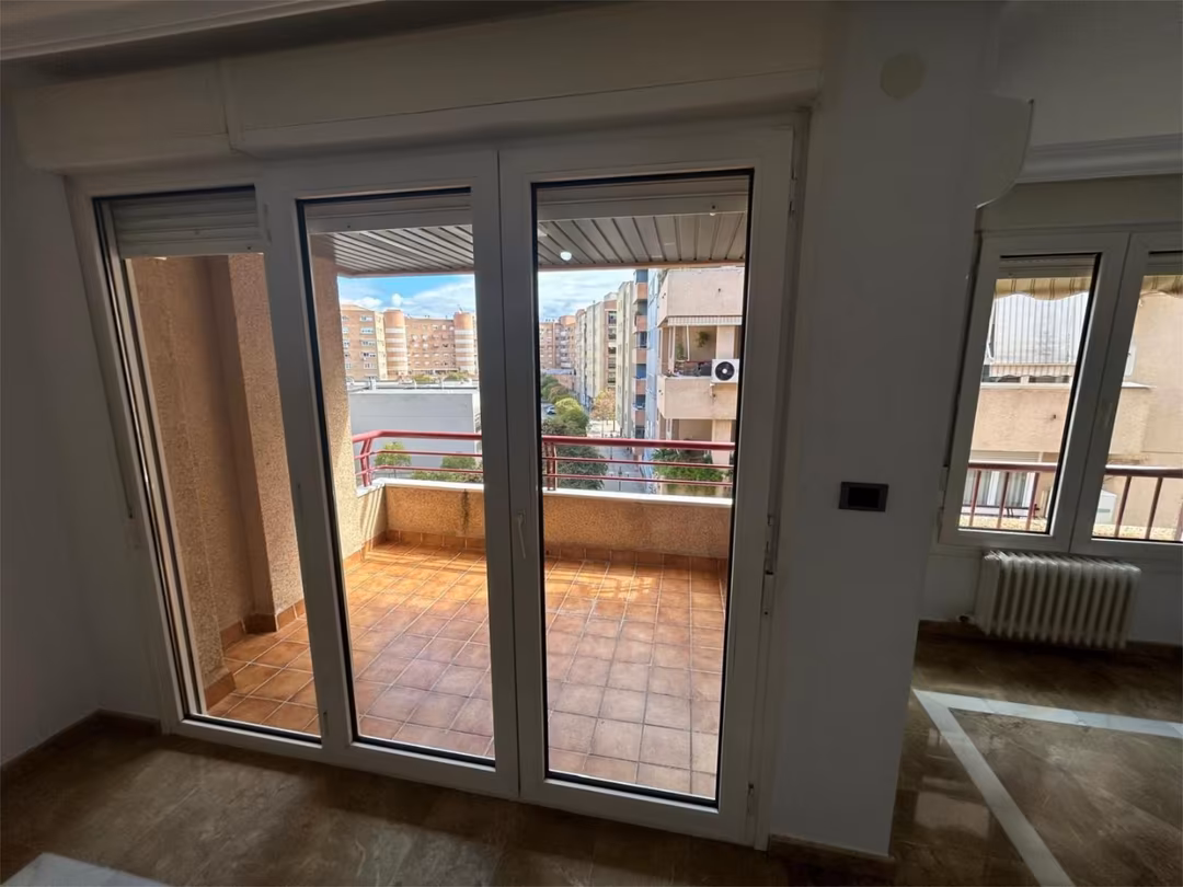 Piso en  Calle Pintor Manuel Maldonado 25 - Foto 6