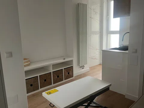 Estudio en calle de Fermín Caballero, 60