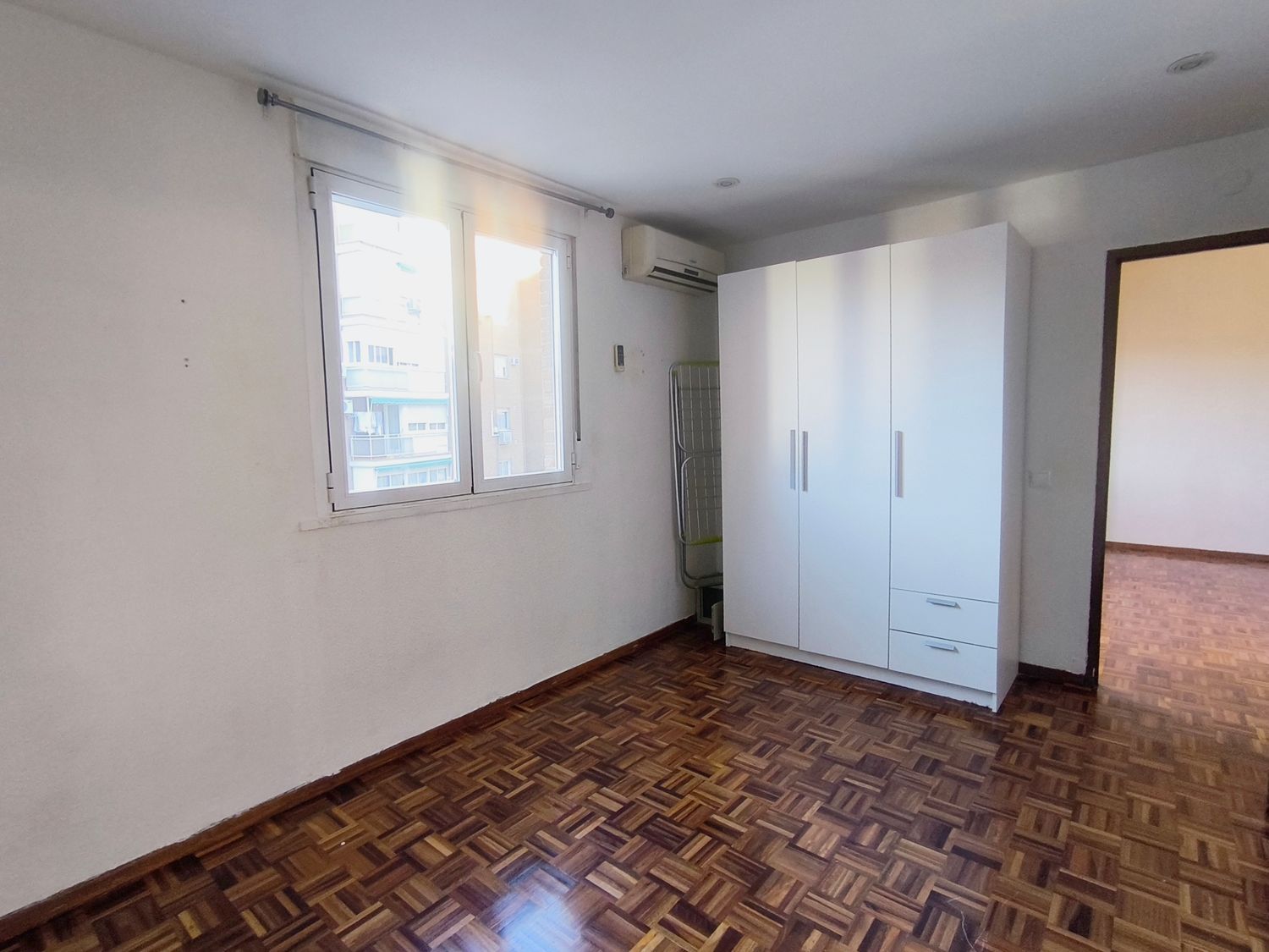 Alquiler de piso en Calle de César González Ruano, 7 - Foto 6