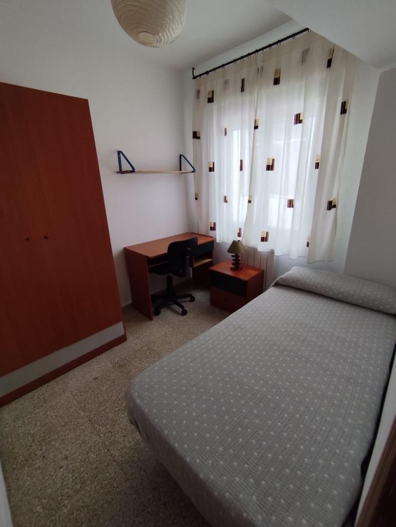 Piso en  Calle Almona de San Juan de Dios 15 - Foto 5