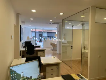 Local comercial en  Calle Sant Joan 99 - Foto 1