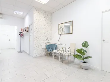 Local comercial en Alcalá de Henares - Foto 2