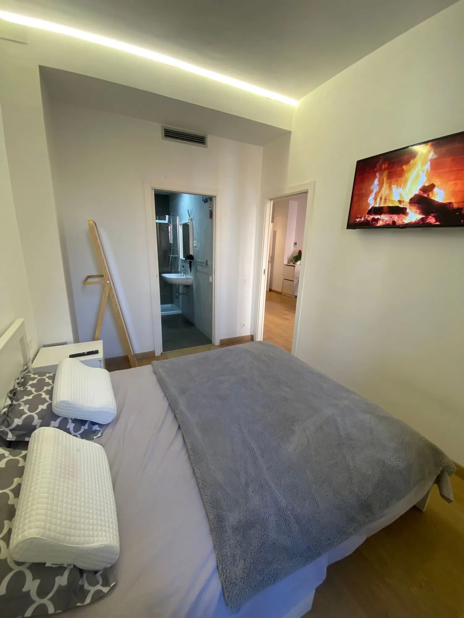 Piso en calle de València, 404 - Foto 4