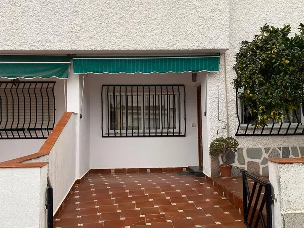 Chalet adosado en Calle Ciudad Jardín, 37 - Foto 1
