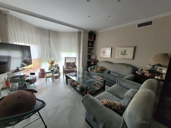 Piso en Cardenal Bueno Monreal, 33