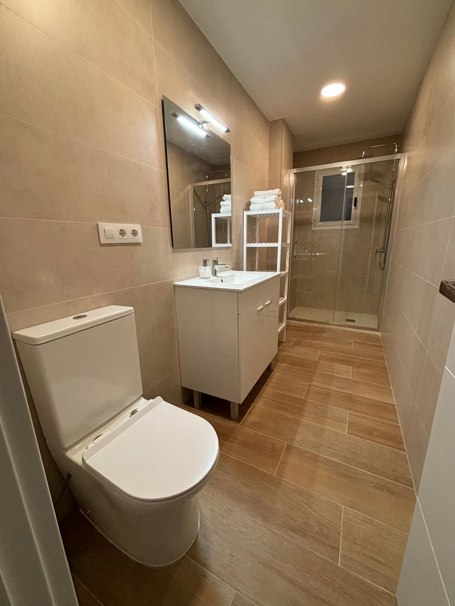 Piso en calle Castillo de Alcala de Guadaira, 17 - Foto 2