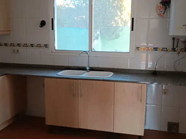 Chalet pareado en avenida Formidables, 12 n