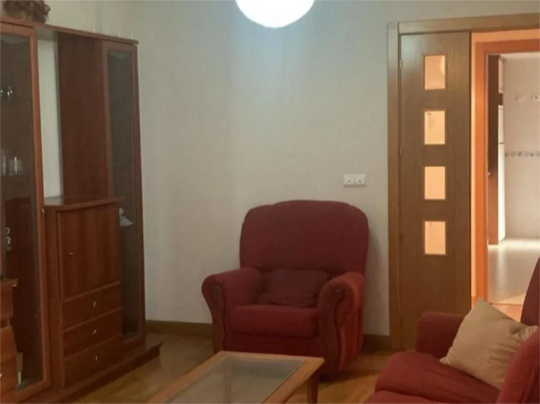 Piso en  Calle Poeta Jesús Rasueros 21 - Foto 2