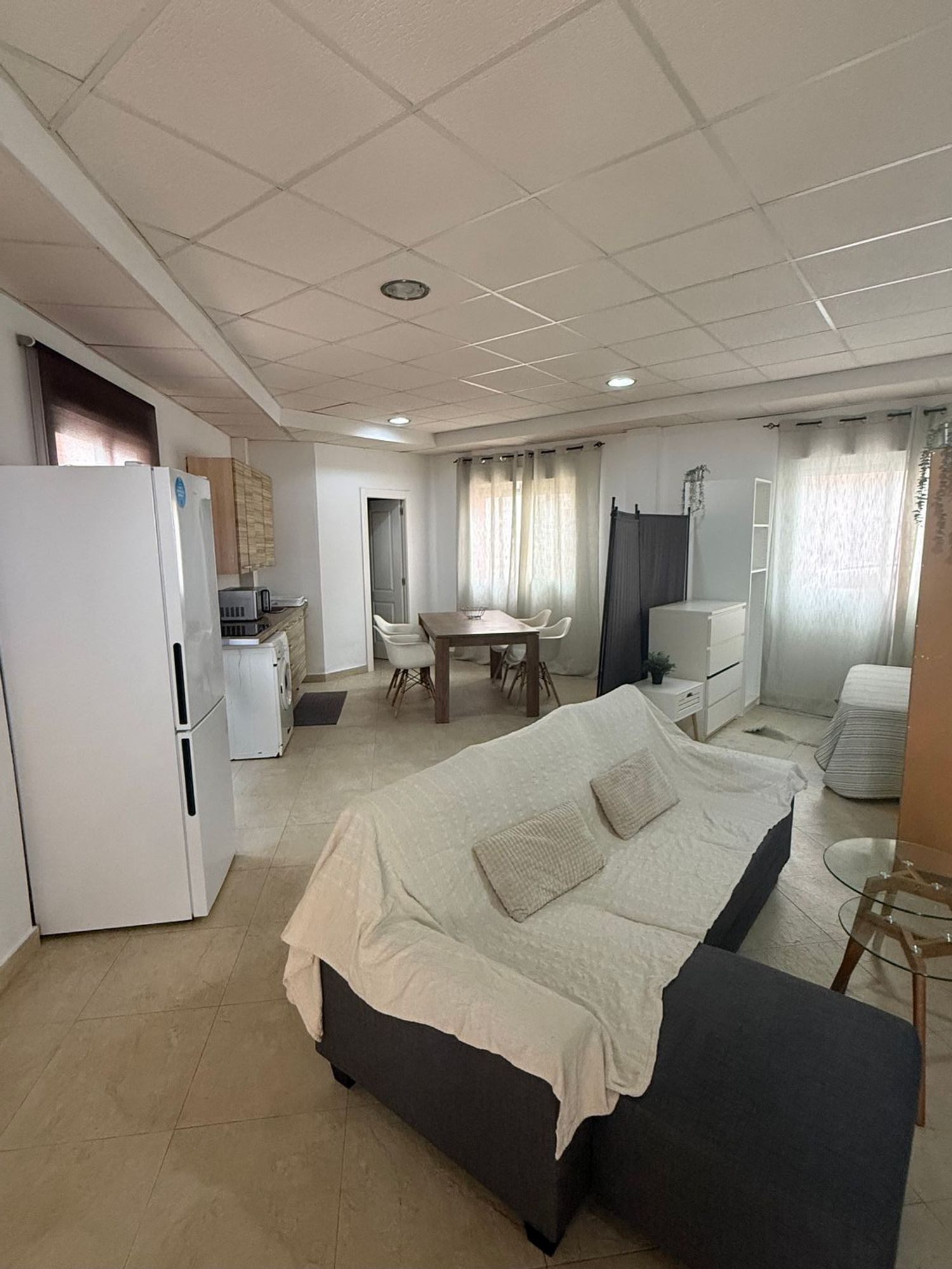 Estudio en avenida de Carlos Haya, 40