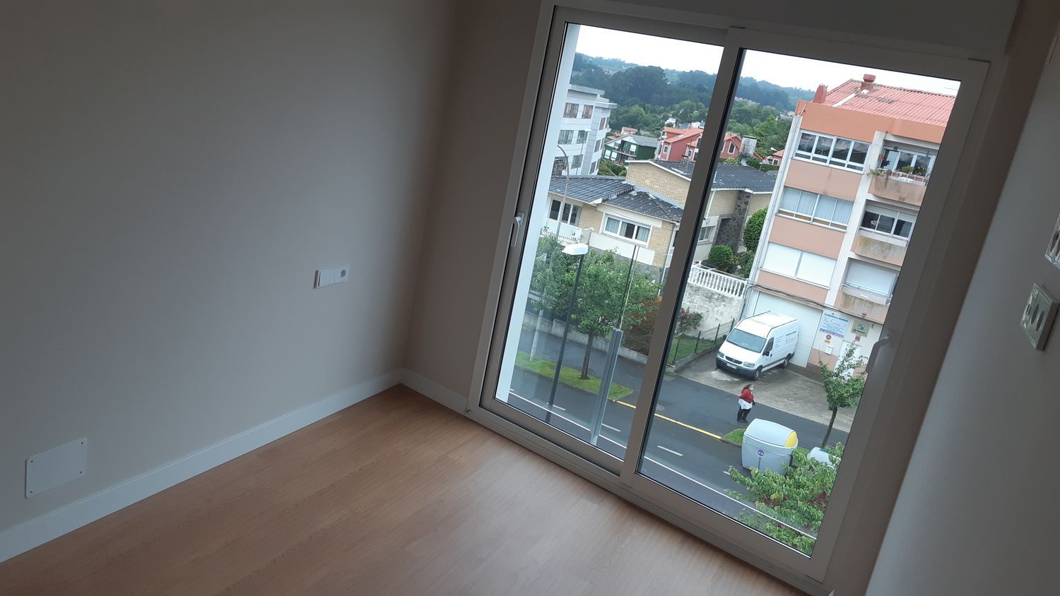 Piso en calle Manuel Gutiérrez Mellado, 1 - Foto 1