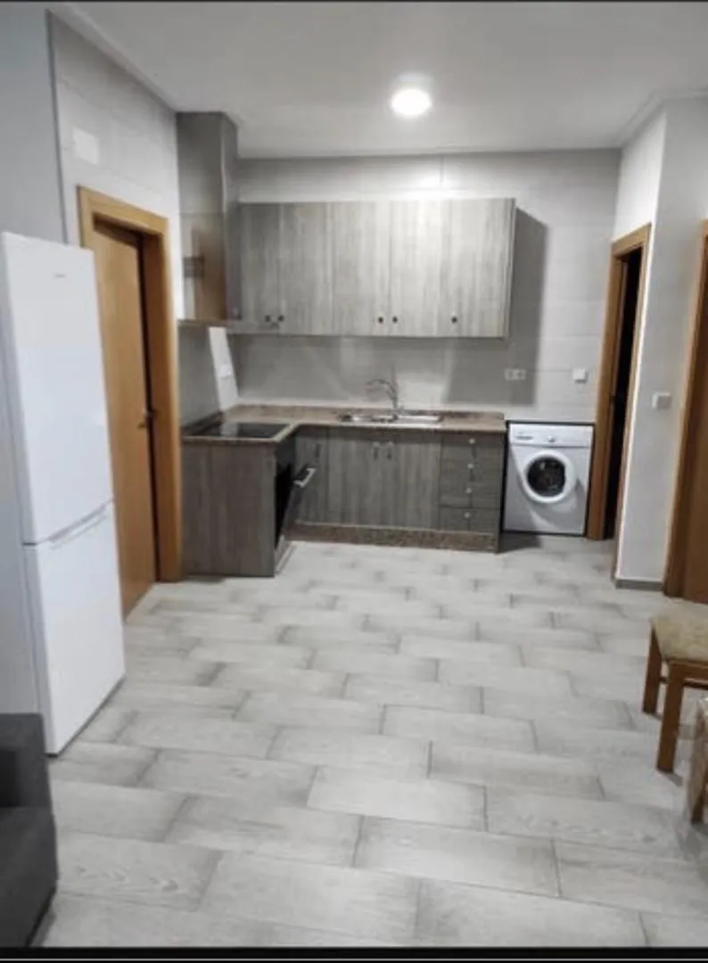 Planta baja en  Carrer de la Diagonal 36 - Foto 3