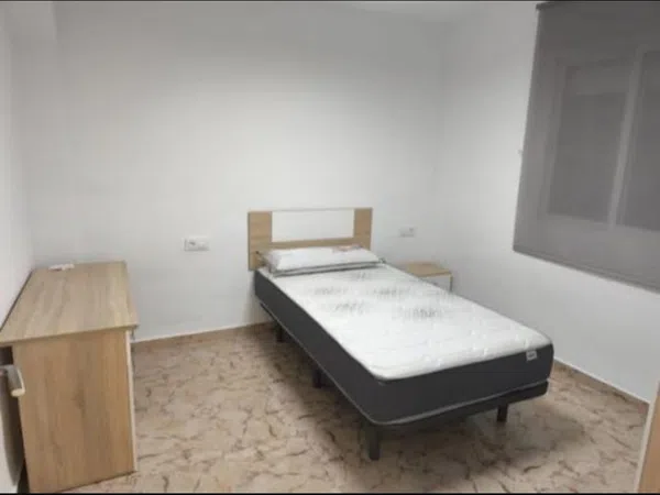 Piso en calle de San Félix de Alcalá, 3