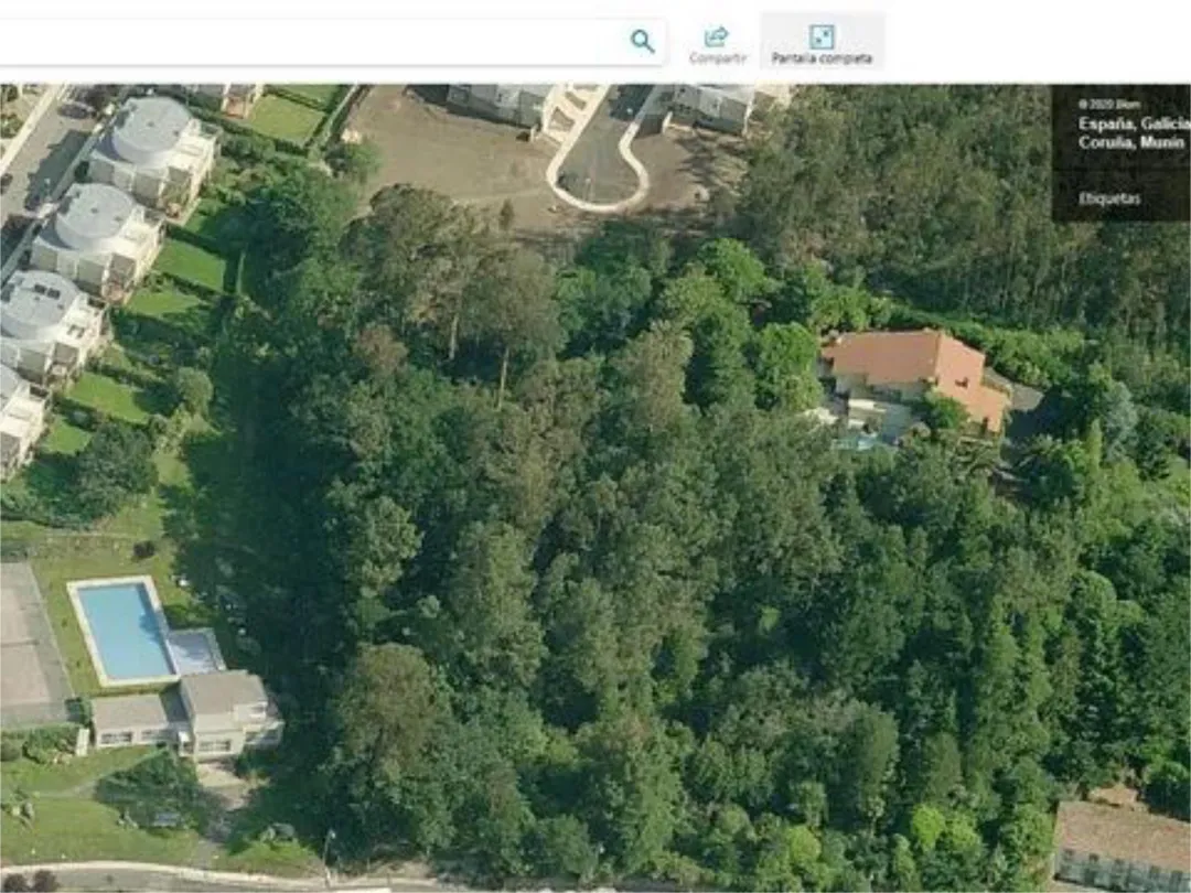 Casa adosada en Santiago de Compostela - Foto 1