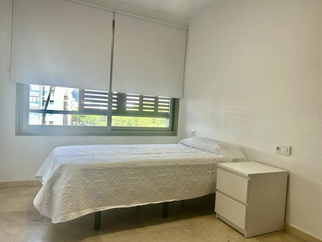 Piso en  Avenida Reyes Católicos Núm. - Foto 12