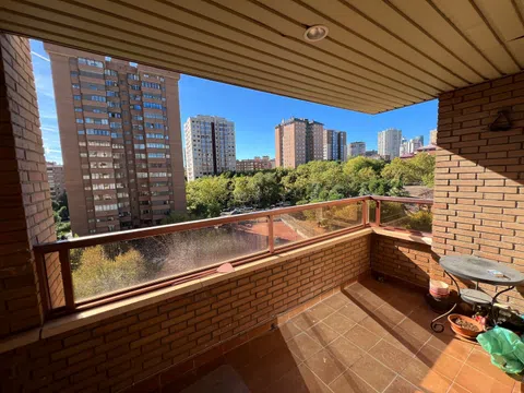 Piso en calle de Arturo Soria, 339