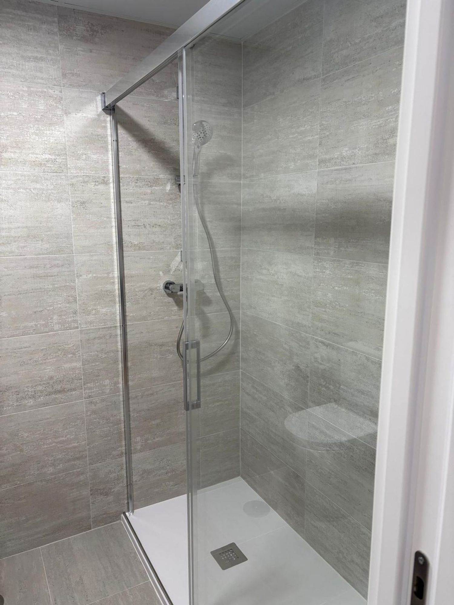 Piso en Barrio Rosaleda - Juventud - Foto 4