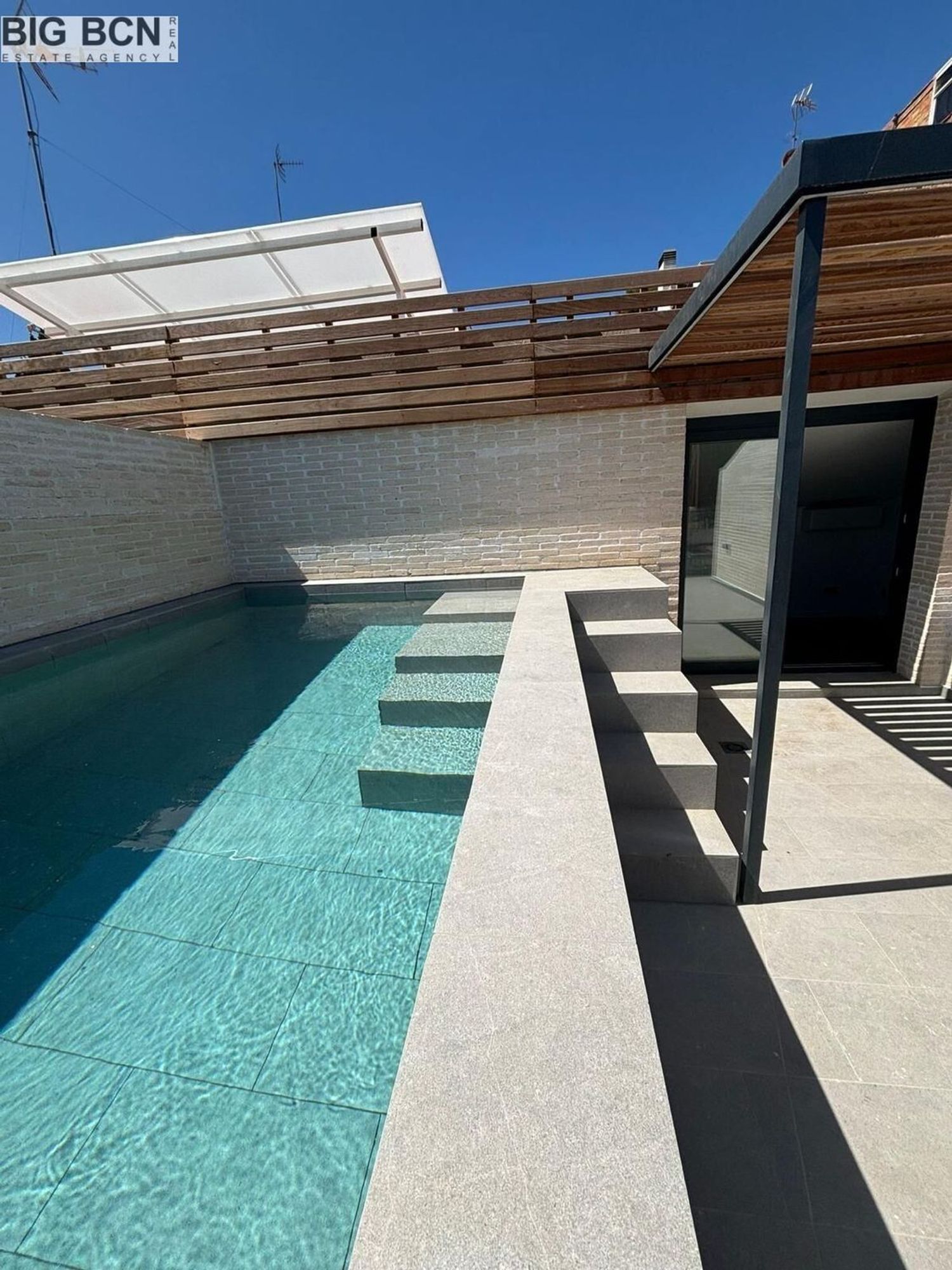 Chalet adosado en Calle de la Bonavista, Finestrelles - Foto 4