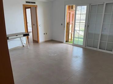 Piso en  Calle Bahía de Almería 18 - Foto 8
