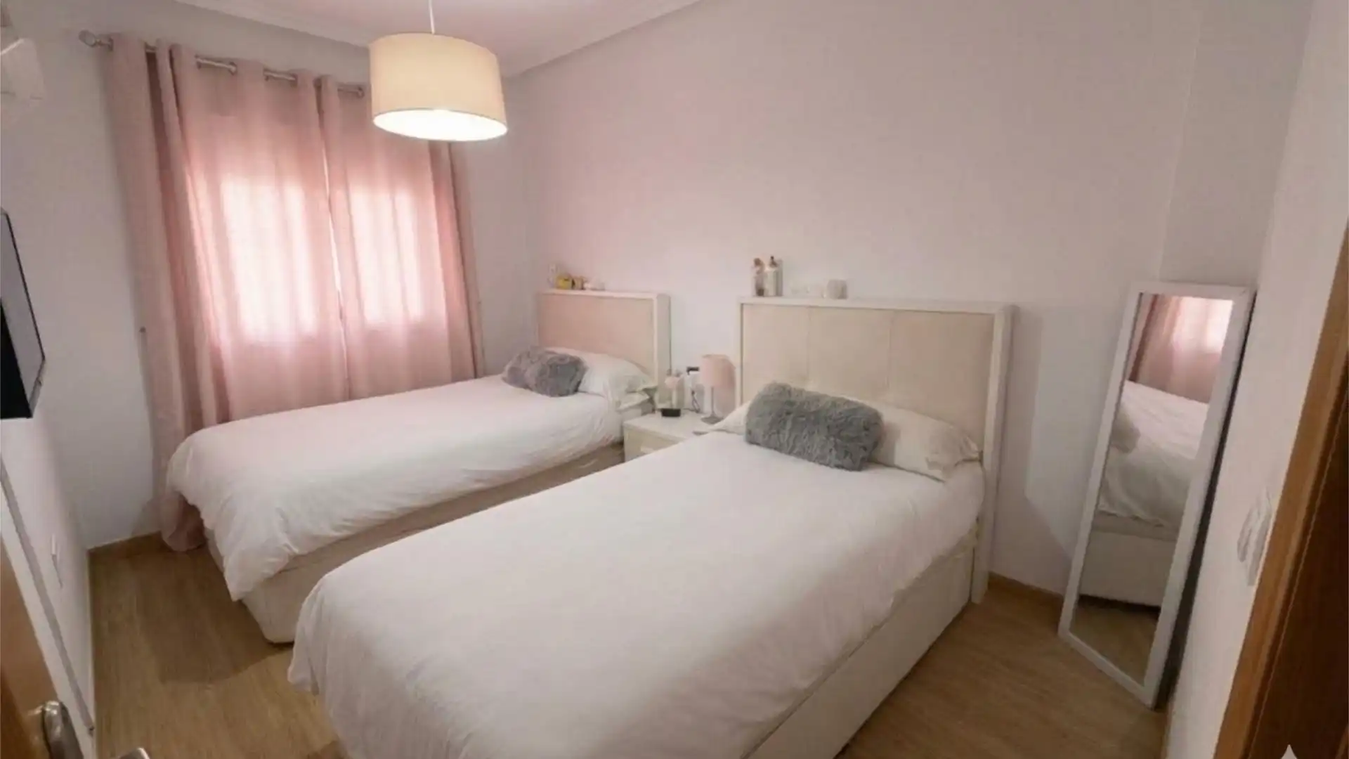 Casa adosada en  Calle la Loma 32 - Foto 11