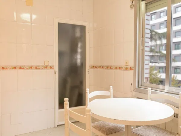 Piso en Barrio Valdezarza - Foto 7