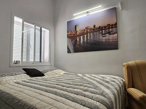 Piso en Calle Doña Perfecta, 71, Schamann - Rehoyas - Foto 1