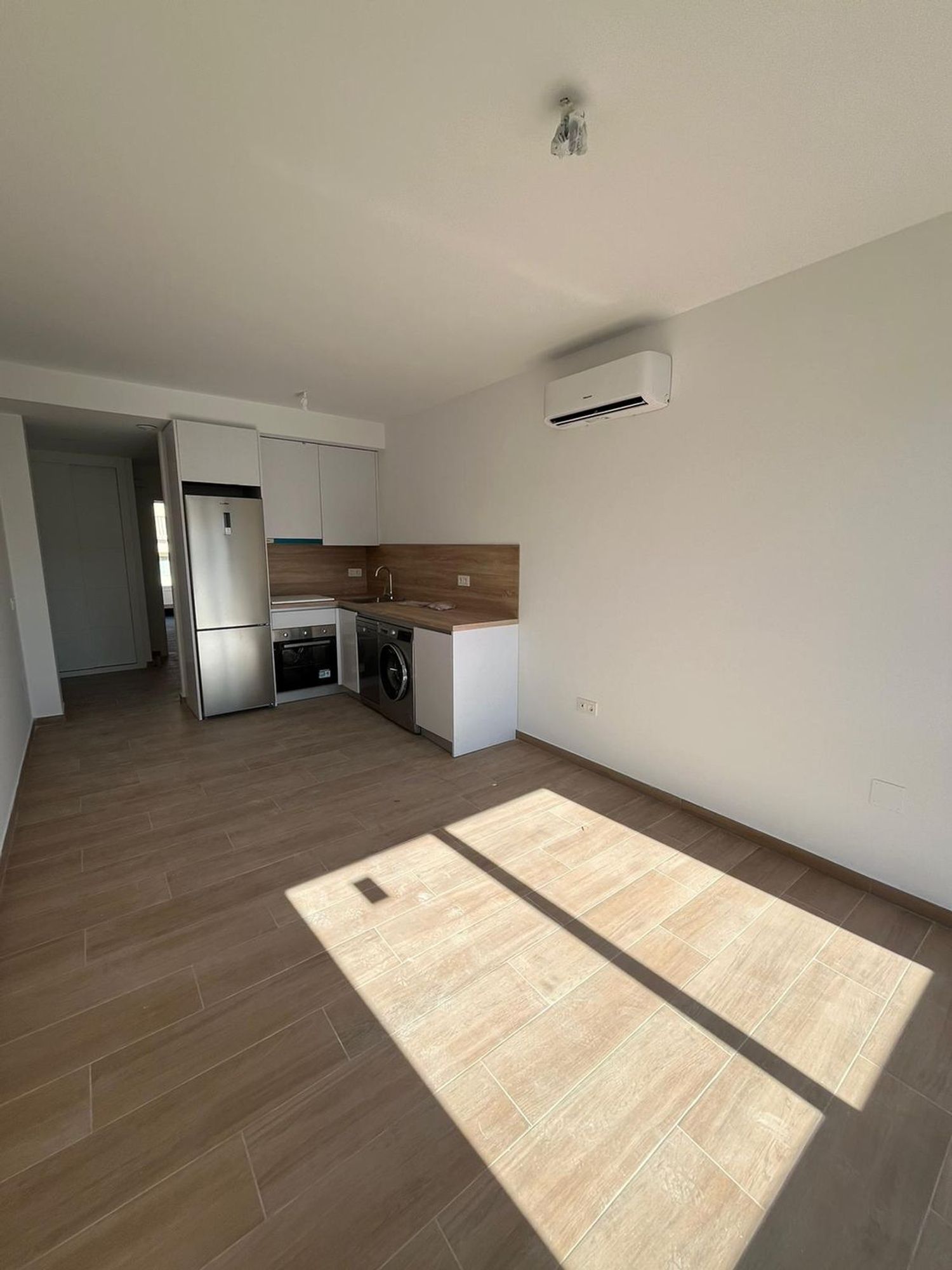 Piso en Calle Emilio Thuillier, 74 - Foto 5
