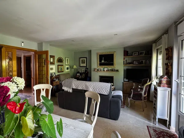 Chalet pareado en San Agustin de Guadalix - Foto 1