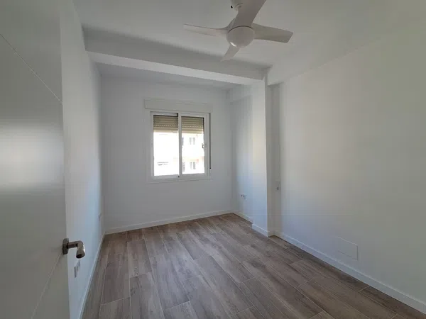 Piso en calle Armengual de la Mota, 34 - Foto 5