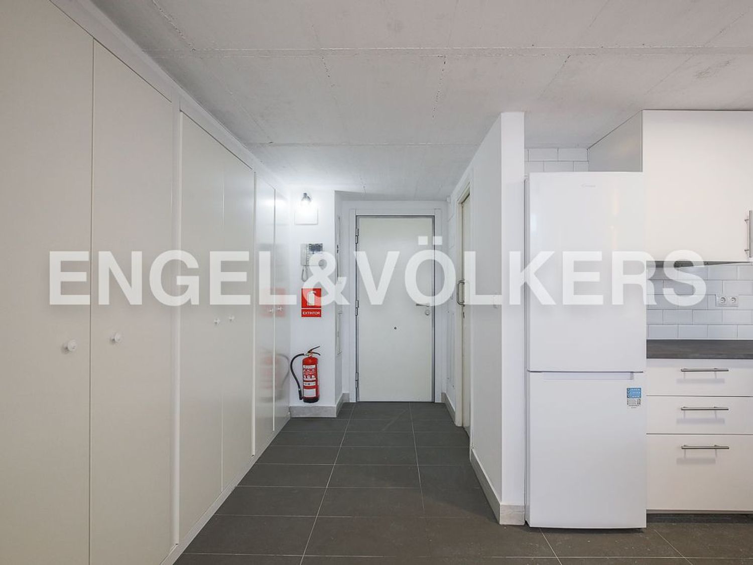 Estudio en Calle de la Creu Roja - Foto 8
