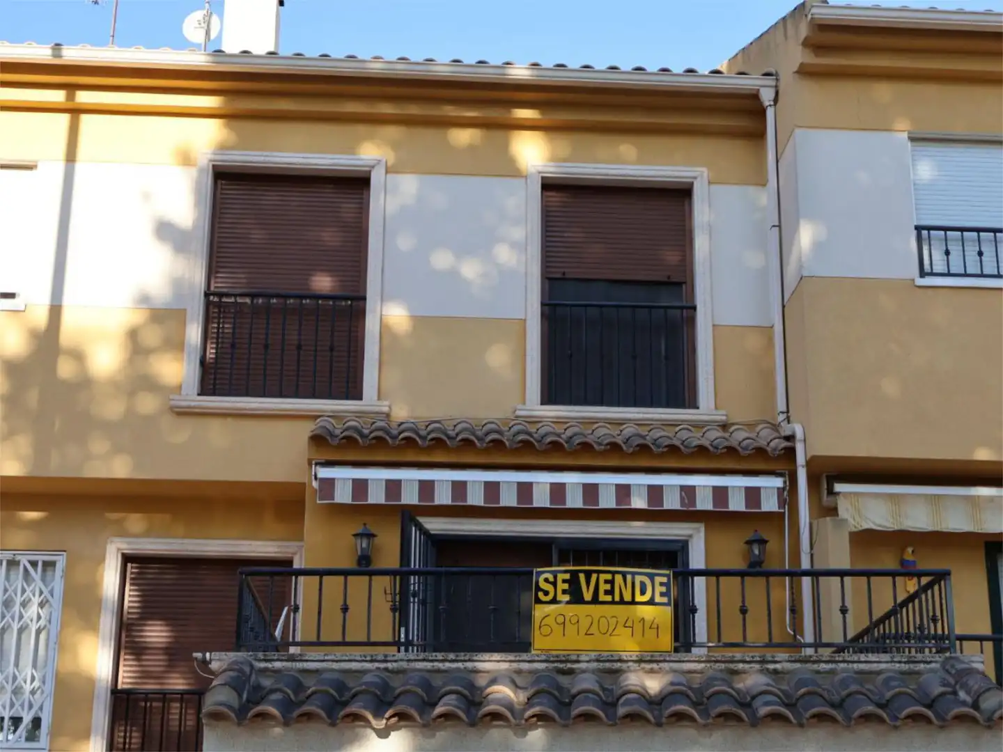 Casa adosada en  Calle Cervantes 50 - Foto 2