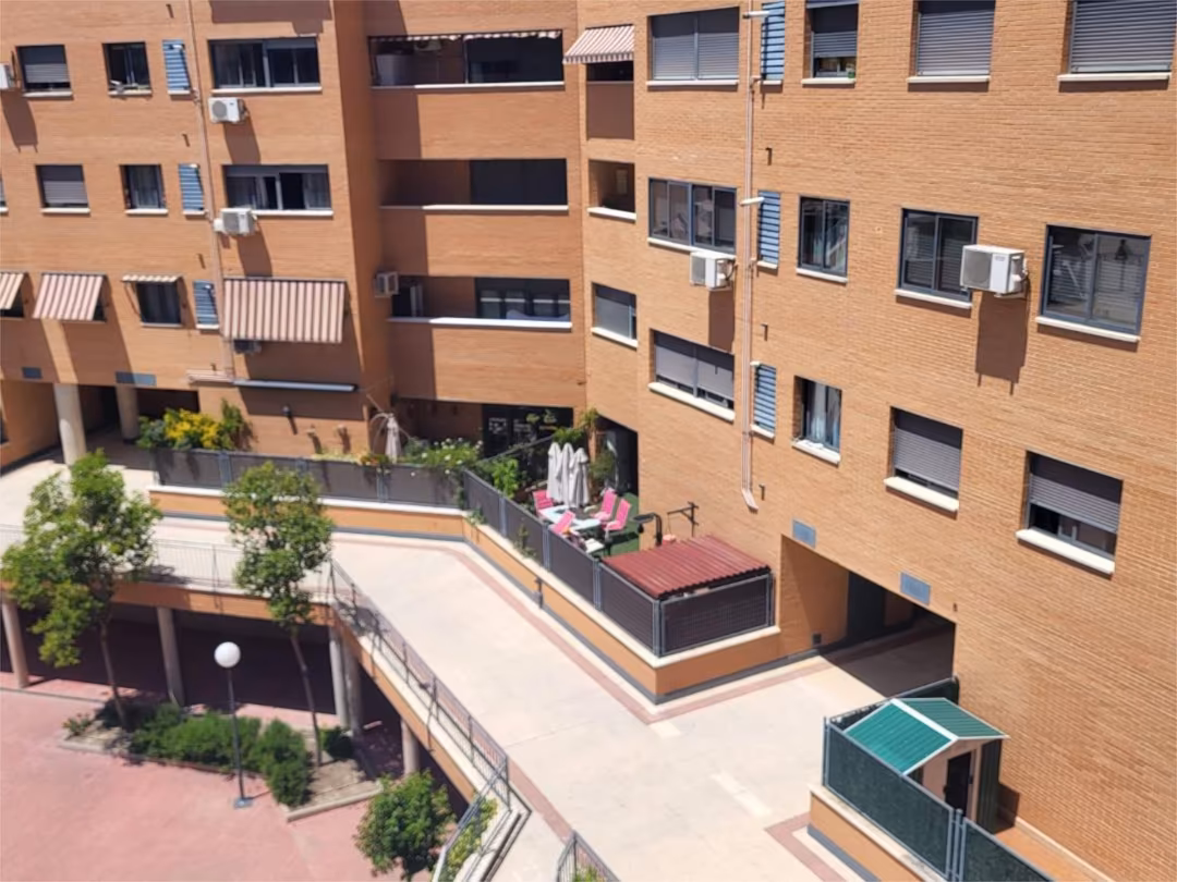 Piso en  Calle José María Pemán 2 - Foto 4