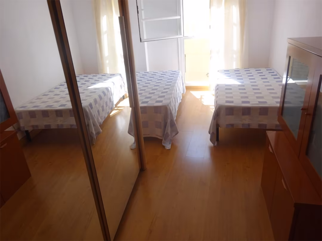 Piso en  Calle Numancia s/n - Foto 4