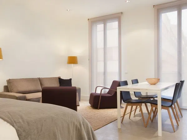 Estudio en Sarrià - Foto 1