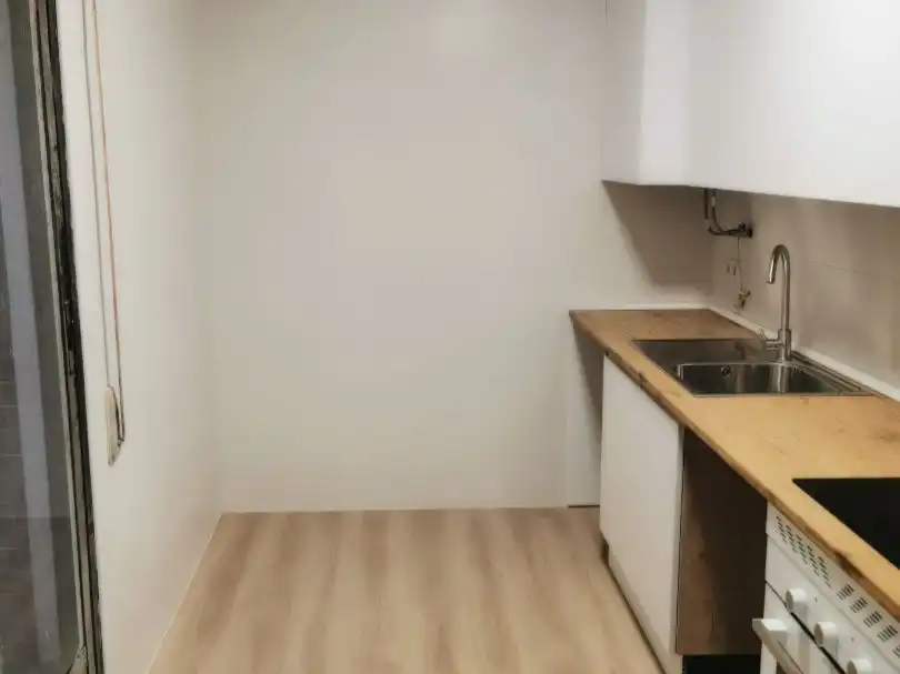 Piso en  Calle de la Buena Madre 3 - Foto 4