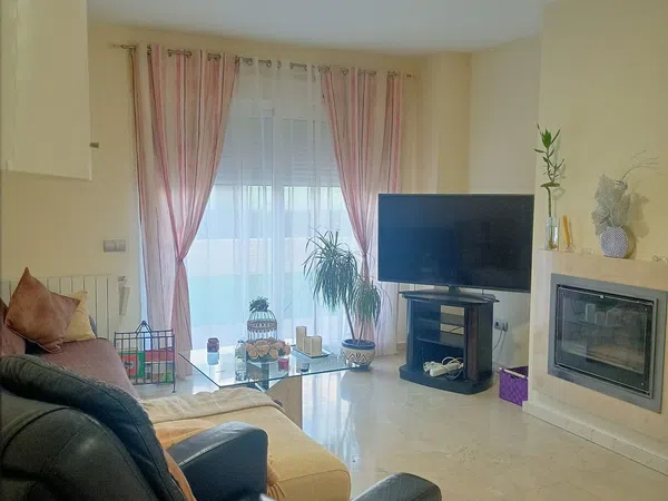 Chalet adosado en calle Granada, 96 - Foto 1