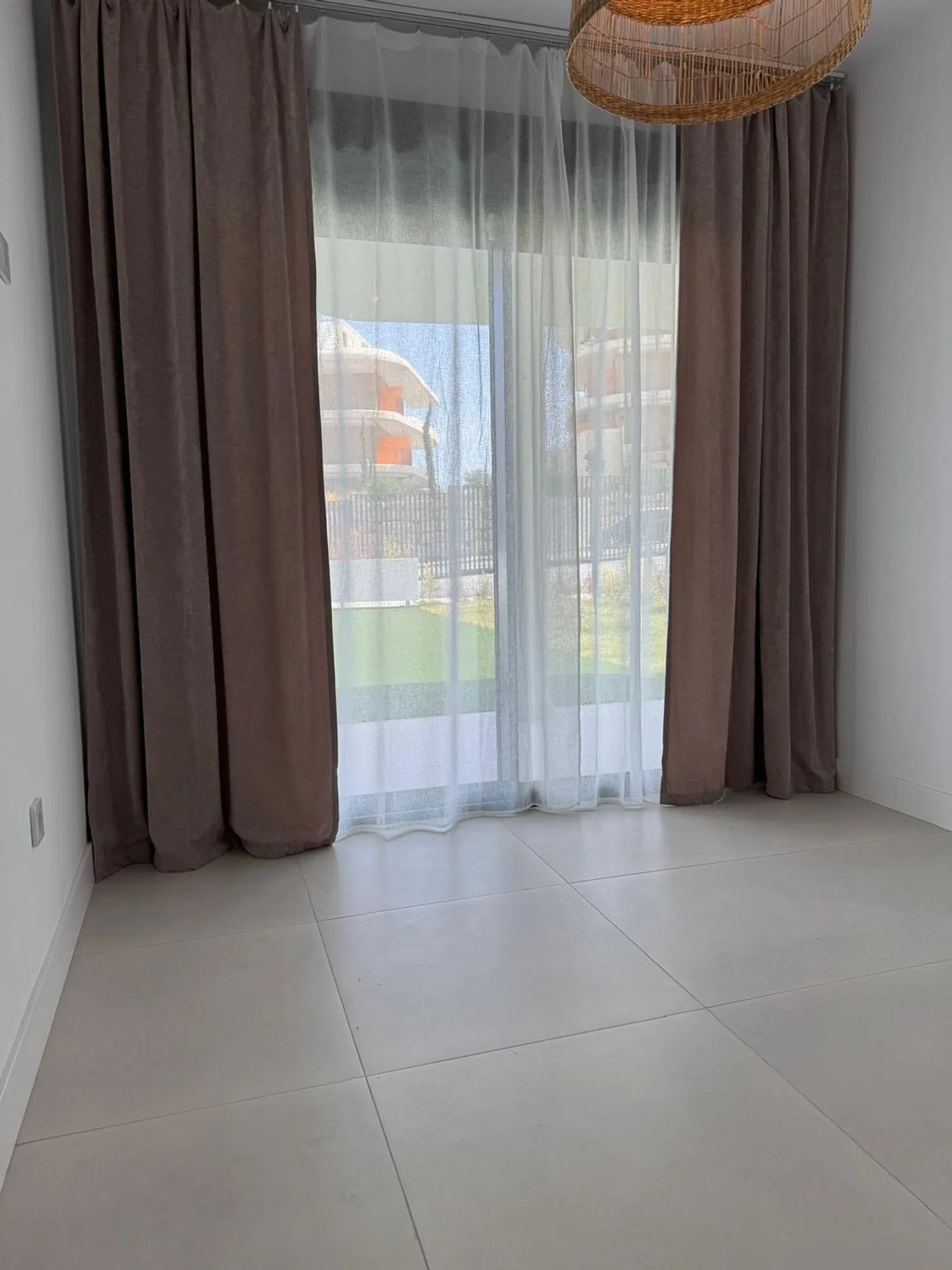Piso en avenida Fuengirola, 10 - Foto 3