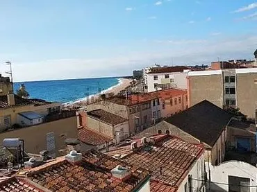 Piso en  Carrer de Sant Pere Pescador 3 - Foto 1