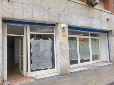 Local comercial en Collblanch  Sants - Foto 2