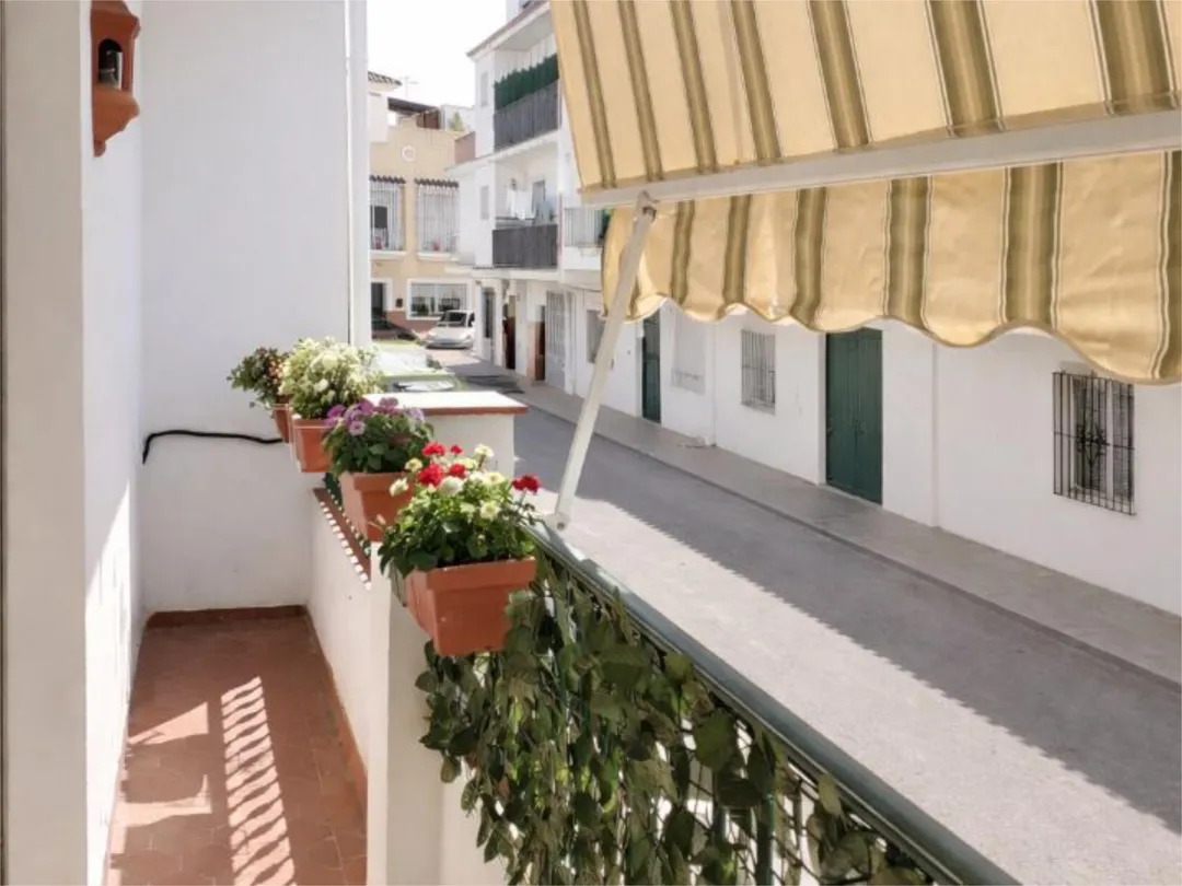 Casa adosada en  Calle Navarra 12 - Foto 6