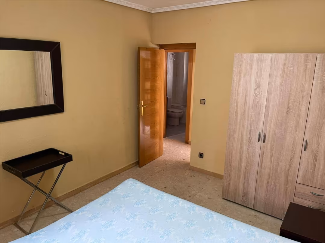 Piso en  Calle de San Asturio Serrano 4 - Foto 11